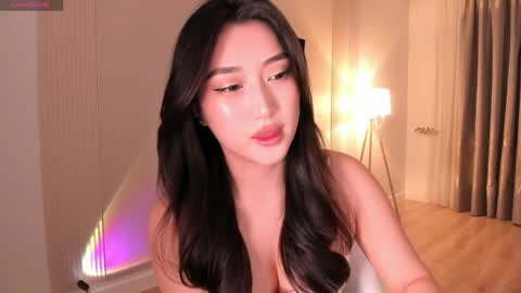 Snapshot of minnie_jin chatting on May 21, 2:24 pm minnie_jin online show from May 21, 2:24 pm