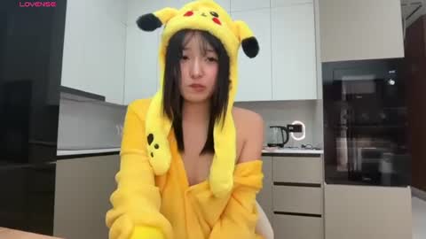 Snapshot of minnie_joy_ chatting on July 23, 12:25 pm Joy online show from July 23, 12:25 pm