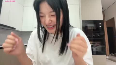 Snapshot of minnie_joy_ chatting on July 25, 12:36 pm Joy online show from July 25, 12:36 pm