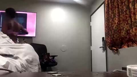 minniehunney online show from November 21, 11:20 am