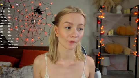 Snapshot of minnietammy chatting on November 1, 11:07 pm Mary is here 3 My favorite patterns 77143222321Try my private online show from November 1, 11:07 pm