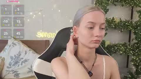 Snapshot of minnietammy chatting on July 1, 11:48 pm Mary is here 3 My favorite patterns 77143222321Try my private online show from July 1, 11:48 pm