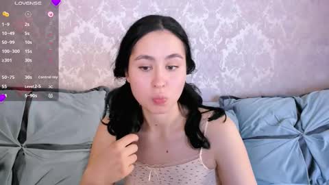 Minnie online show from November 6, 8:10 pm