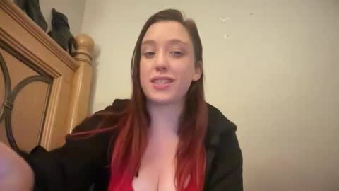 Snapshot of minnyminx chatting on April 20, 12:41 pm Minx online show from April 20, 12:41 pm