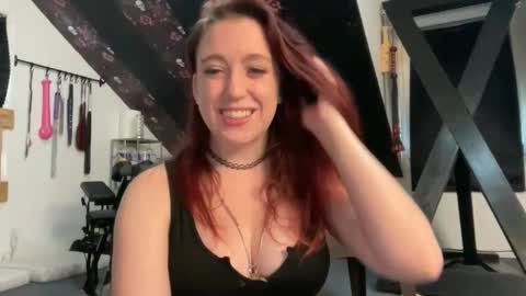 Snapshot of minnyminx chatting on May 18, 3:51 pm Minx online show from May 18, 3:51 pm