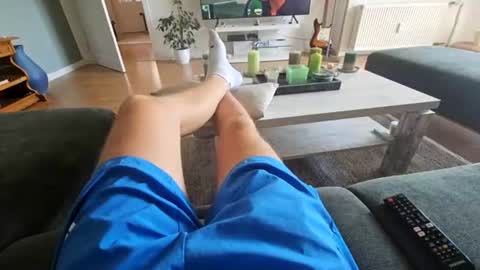 Jesse J. online show from July 12, 2:41 pm