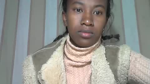 minouch211907 online show from September 10, 12:54 am