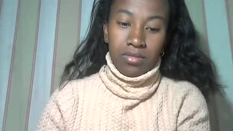 minouch211907 online show from September 12, 10:32 pm