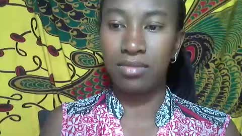 minouch211907 online show from October 1, 4:40 am