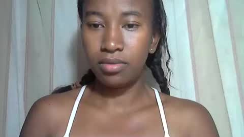 minouch211907 online show from October 22, 2:56 am