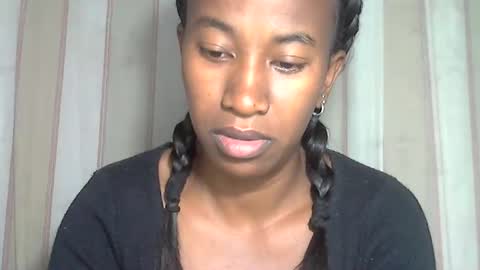 minouch211907 online show from January 6, 1:09 am