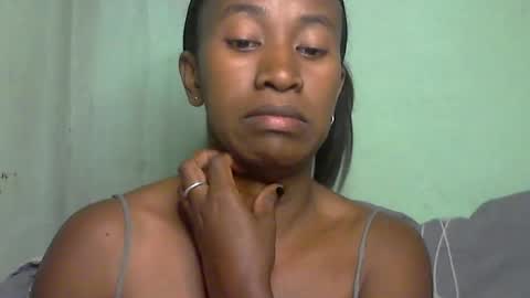 minouch211907 online show from May 2, 4:23 pm