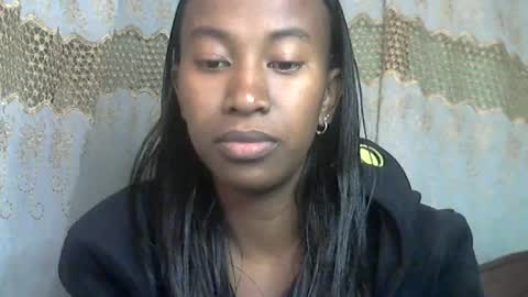 Snapshot of minouch211907 chatting on June 12, 4:55 am minouch211907 online show from June 12, 4:55 am