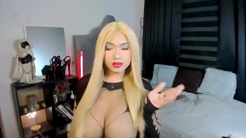 MARIANE online show from February 15, 6:37 pm