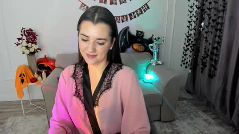 Snapshot of mintydaze chatting on October 14, 3:40 am Jessi online show from October 14, 3:40 am