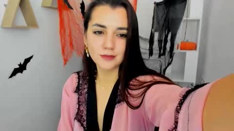 Snapshot of mintydaze chatting on October 24, 3:36 am Jessi online show from October 24, 3:36 am