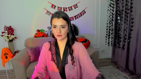 Snapshot of mintydaze chatting on November 3, 8:10 pm Jessi online show from November 3, 8:10 pm