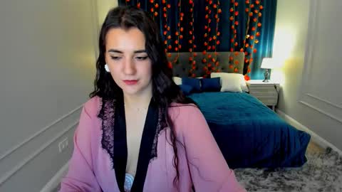 Snapshot of mintydaze chatting on November 18, 8:13 pm Jessi online show from November 18, 8:13 pm