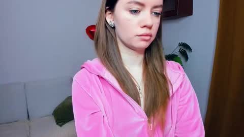 Linda online show from February 13, 7:04 am