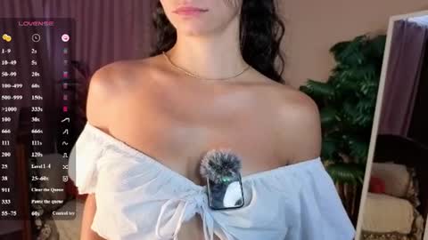 Snapshot of mioflare chatting on June 29, 2:51 am Mio online show from June 29, 2:51 am