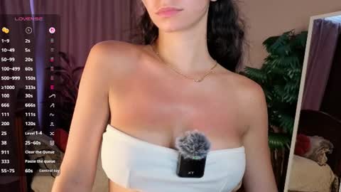 Snapshot of mioflare chatting on July 7, 7:23 am Mio online show from July 7, 7:23 am