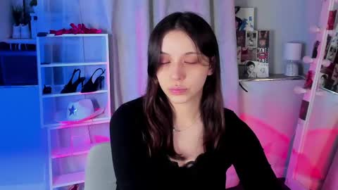 Snapshot of mipsymipson chatting on April 20, 9:34 am NEXT STREAM NOVEMBER 27282930 online show from April 20, 9:34 am