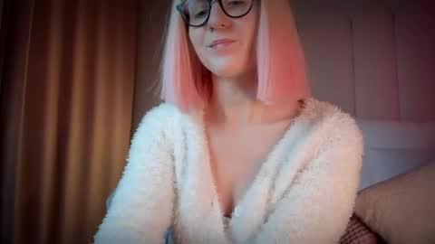 Mira online show from November 30, 7:18 pm