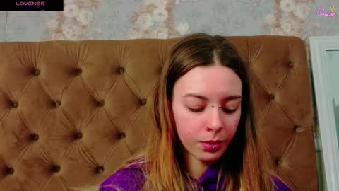 mira_lynxx online show from January 12, 5:12 am