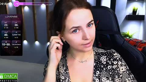 Snapshot of mira_mermayd chatting on December 13, 1:15 am Mira online show from December 13, 1:15 am
