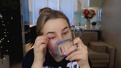 Mira online show from March 20, 1:21 am