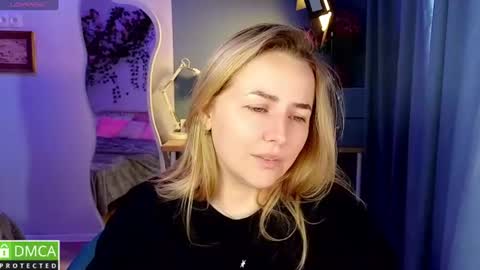 Mira online show from June 18, 1:17 am