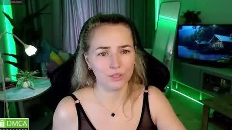 Mira online show from July 18, 1:43 am