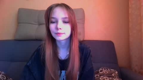 Snapshot of mira_princess chatting on May 2, 9:25 am MIRAcle online show from May 2, 9:25 am