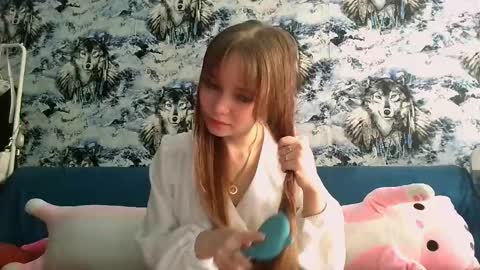 Snapshot of mira_princess chatting on May 25, 7:58 am MIRAcle online show from May 25, 7:58 am