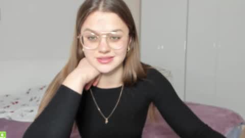 Mira online show from December 13, 8:47 pm