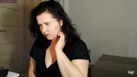 Snapshot of miradiaz chatting on October 9, 10:02 am Meera online show from October 9, 10:02 am