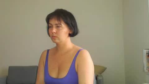 Snapshot of miradiaz chatting on June 11, 8:34 am Meera online show from June 11, 8:34 am