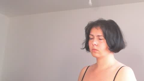 Snapshot of miradiaz chatting on June 15, 5:42 am Meera online show from June 15, 5:42 am