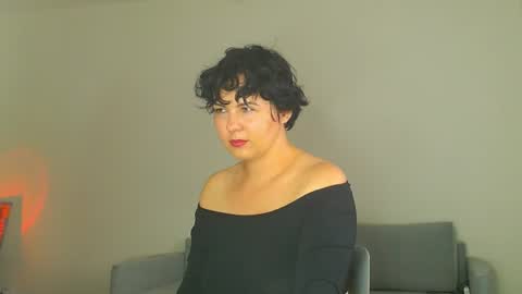 Snapshot of miradiaz chatting on June 27, 8:52 am Meera online show from June 27, 8:52 am