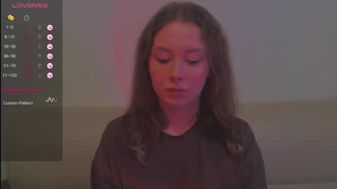 Snapshot of miranadevl chatting on October 28, 10:41 am Kira online show from October 28, 10:41 am