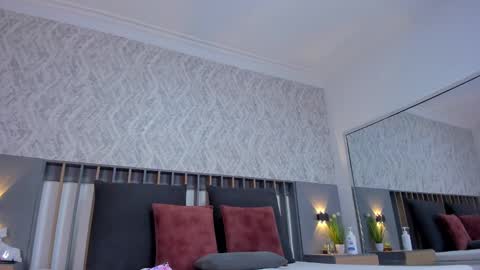 Miranda online show from March 7, 10:54 pm