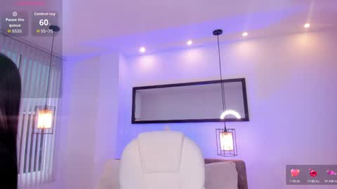 Snapshot of miranda_crawfor chatting on May 7, 12:21 pm miranda_crawfor online show from May 7, 12:21 pm