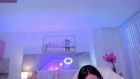 Snapshot of miranda_crawfor chatting on May 23, 11:47 am miranda_crawfor online show from May 23, 11:47 am