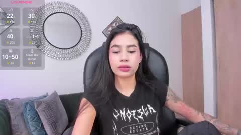 Snapshot of miranda_crawfor chatting on June 14, 8:55 pm miranda_crawfor online show from June 14, 8:55 pm