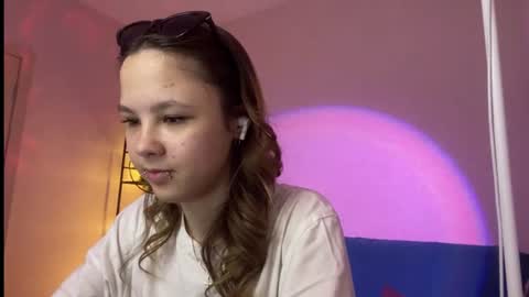 Snapshot of miranda_holms chatting on July 14, 10:21 am miranda_holms online show from July 14, 10:21 am