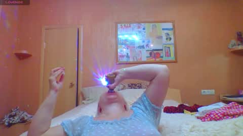 Snapshot of miranda_robinson chatting on November 15, 10:45 am Miranda online show from November 15, 10:45 am