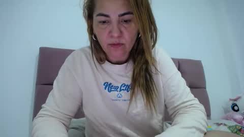 Snapshot of miranda_zacky chatting on February 26, 11:41 am Miranda Indep Model Thank you very much for all your support online show from February 26, 11:41 am