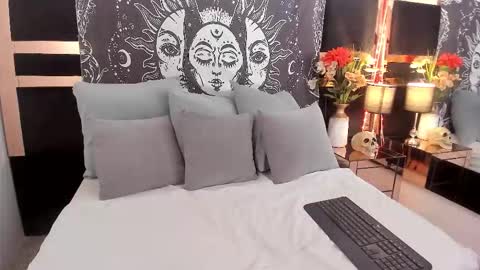 Miranda  online show from January 5, 5:27 pm