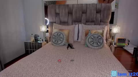 Miranda online show from November 2, 1:19 am