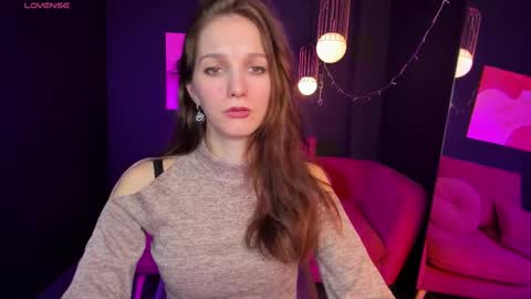 Snapshot of mirandaglow chatting on February 24, 5:43 am Miranda online show from February 24, 5:43 am